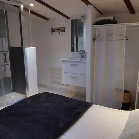 Maison 8 Couchages Avec Piscine Privee A Saint-benoit-sur-mer - Fr-1-194-355 * Saint-Benoist-sur-Mer