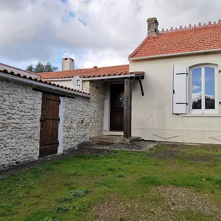 بيت للعطل Maison 8 Couchages Avec Piscine Privee A Saint-benoit-sur-mer - Fr-1-194-355 *