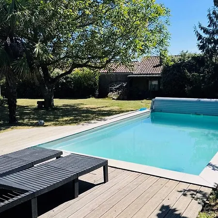 Дом отдыха Maison 8 Couchages Avec Piscine Privee A Saint-benoit-sur-mer - Fr-1-194-355 *