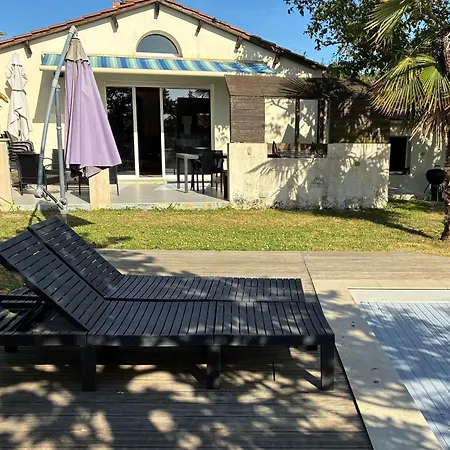 Maison 8 Couchages Avec Piscine Privee A Saint-benoit-sur-mer - Fr-1-194-355 * Saint-Benoist-sur-Mer
