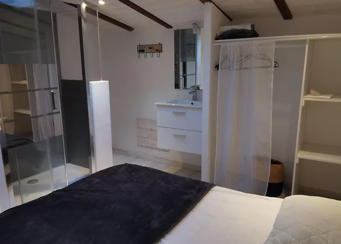 Maison 8 Couchages Avec Piscine Privee A Saint-benoit-sur-mer - Fr-1-194-355 * Saint-Benoist-sur-Mer